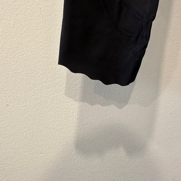 Lululemon Wunder Under Scalloped Hem High-Rise Crop 23 Size 8 Black - Picture 2 of 4